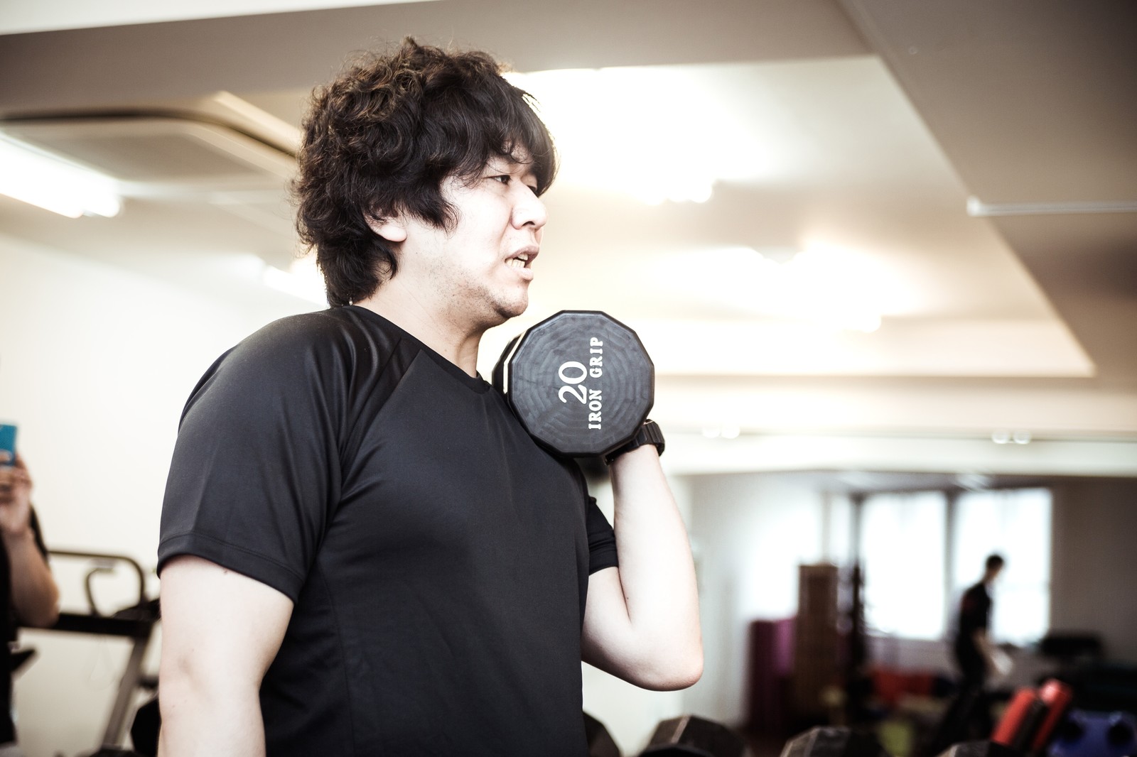 以前、ジムのトレーナーの彼女からもらった手作りのプレゼントは、筋トレメニューと手作りジュースでした。